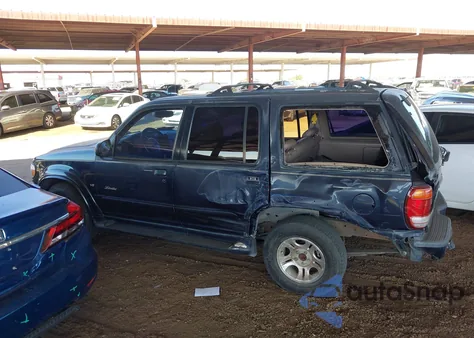 2000 Ford Explorer Limited из США, поврежденный, VIN 1FMDU85P6YZB43659